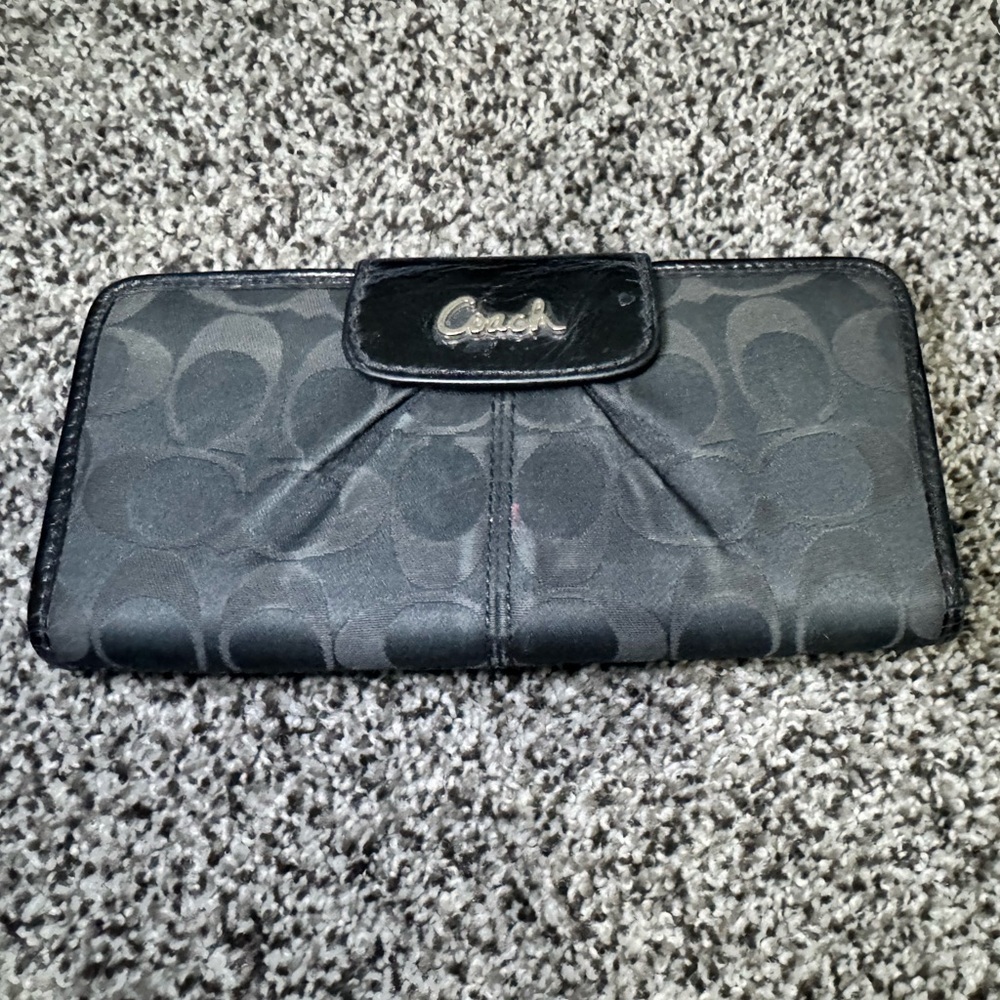Coach Signature Black Wallet